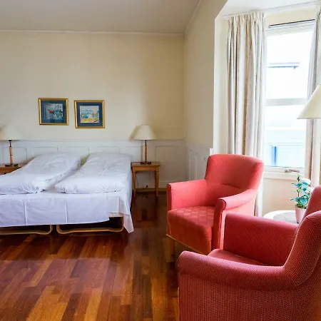 Strand Hotell Sortland Hotel 3*